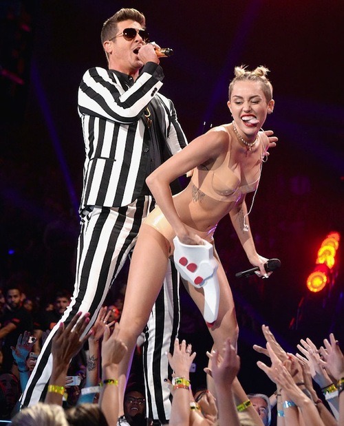 Miley cyrus vma 2016 jizz free porn